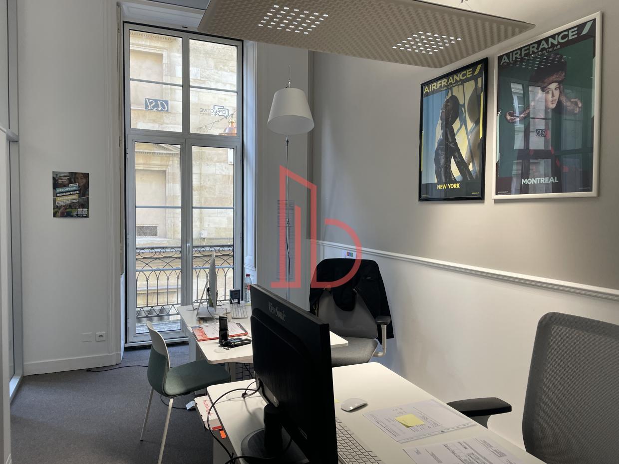 À louer Bureaux - Bordeaux 33000 - 113m²