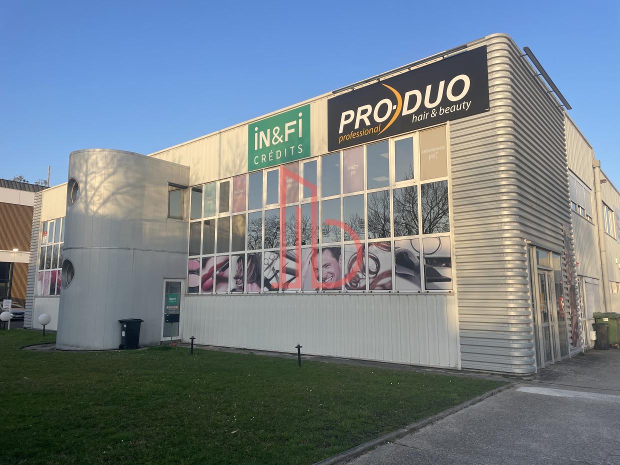 À louer Bureaux - Mérignac 33700 - 295m²