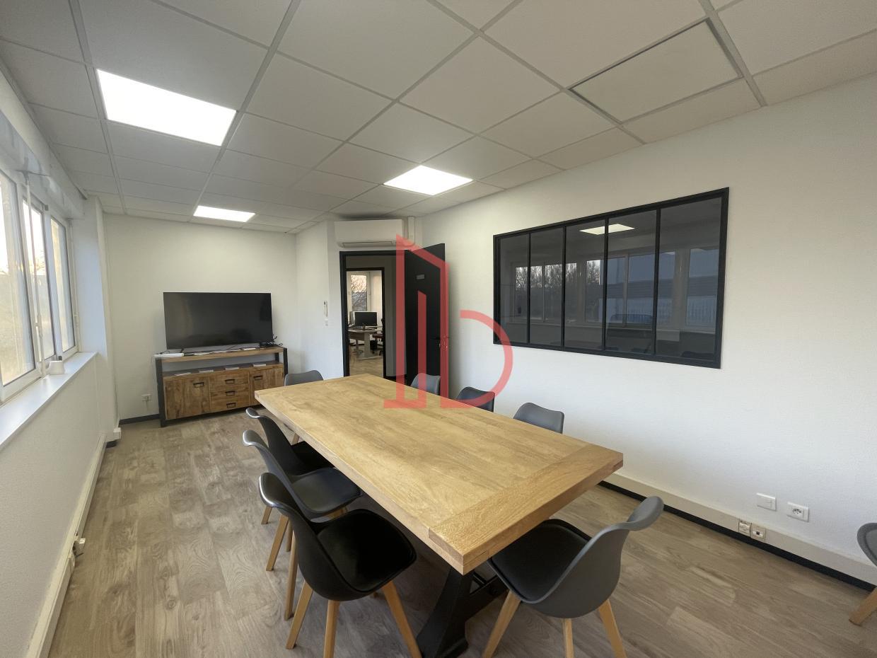 À louer Bureaux - Mérignac 33700 - 295m²