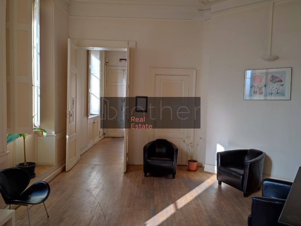 À louer Bureaux - Bordeaux 33000 - 135m²