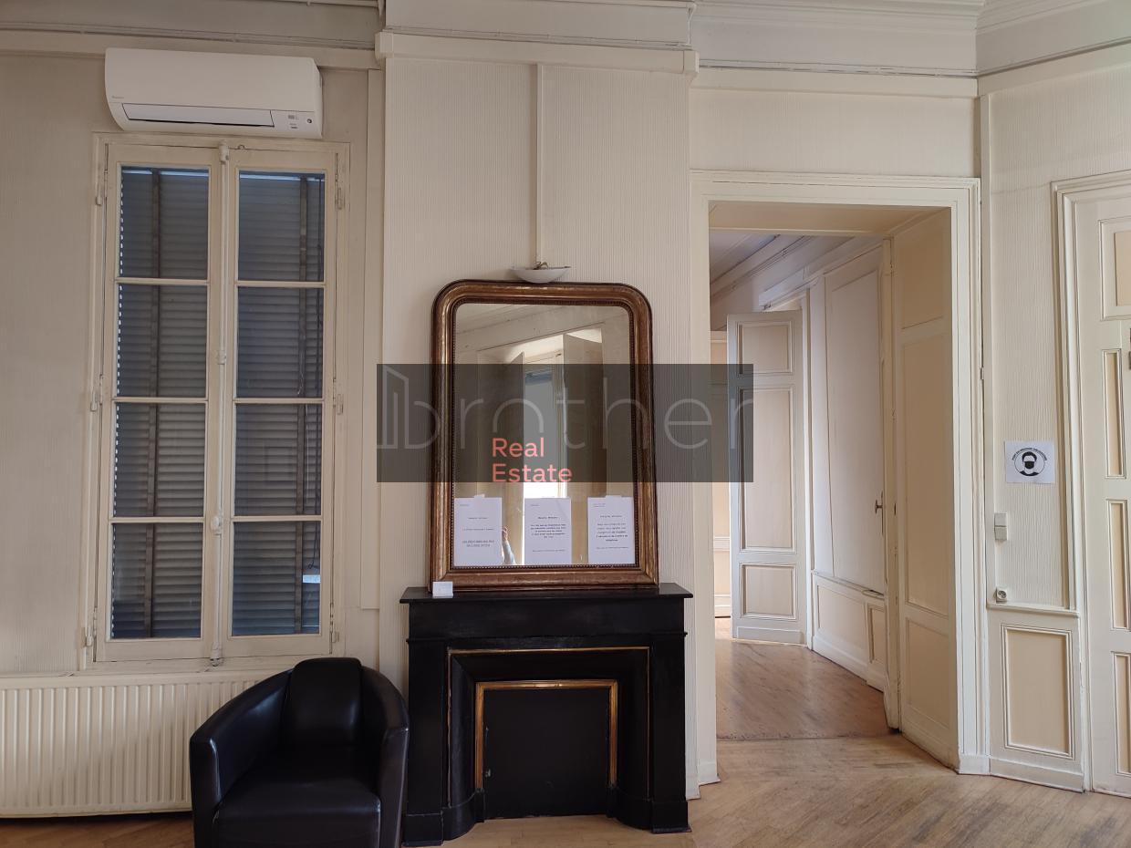 À louer Bureaux - Bordeaux 33000 - 135m²