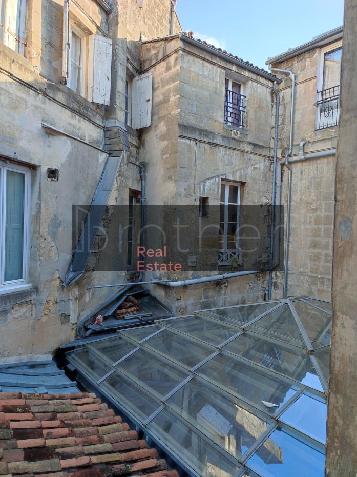 À louer Bureaux - Bordeaux 33000 - 135m²