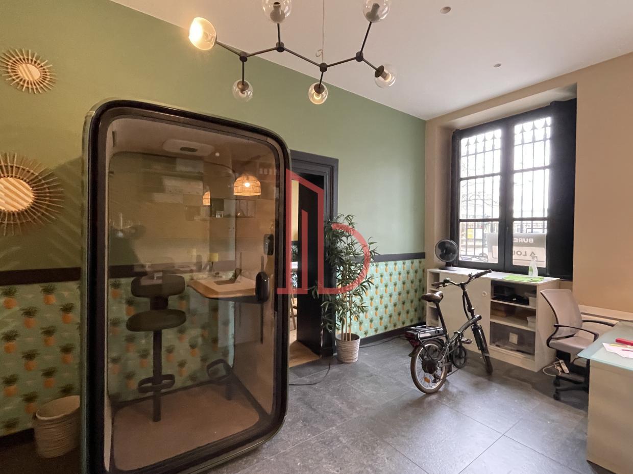 À louer Bureaux - Bordeaux 33000 - 80m²