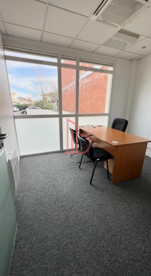 À louer Bureaux - Bruges 33520 - 130m²