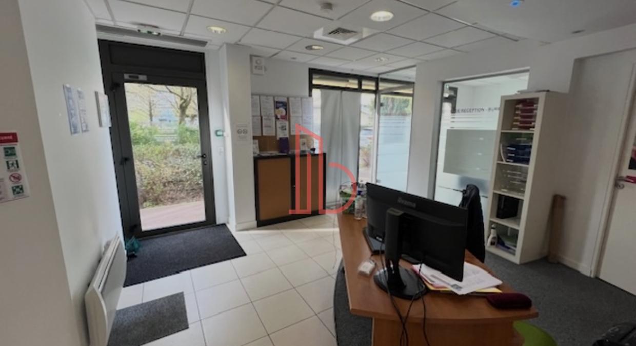 À louer Bureaux - Bruges 33520 - 130m²