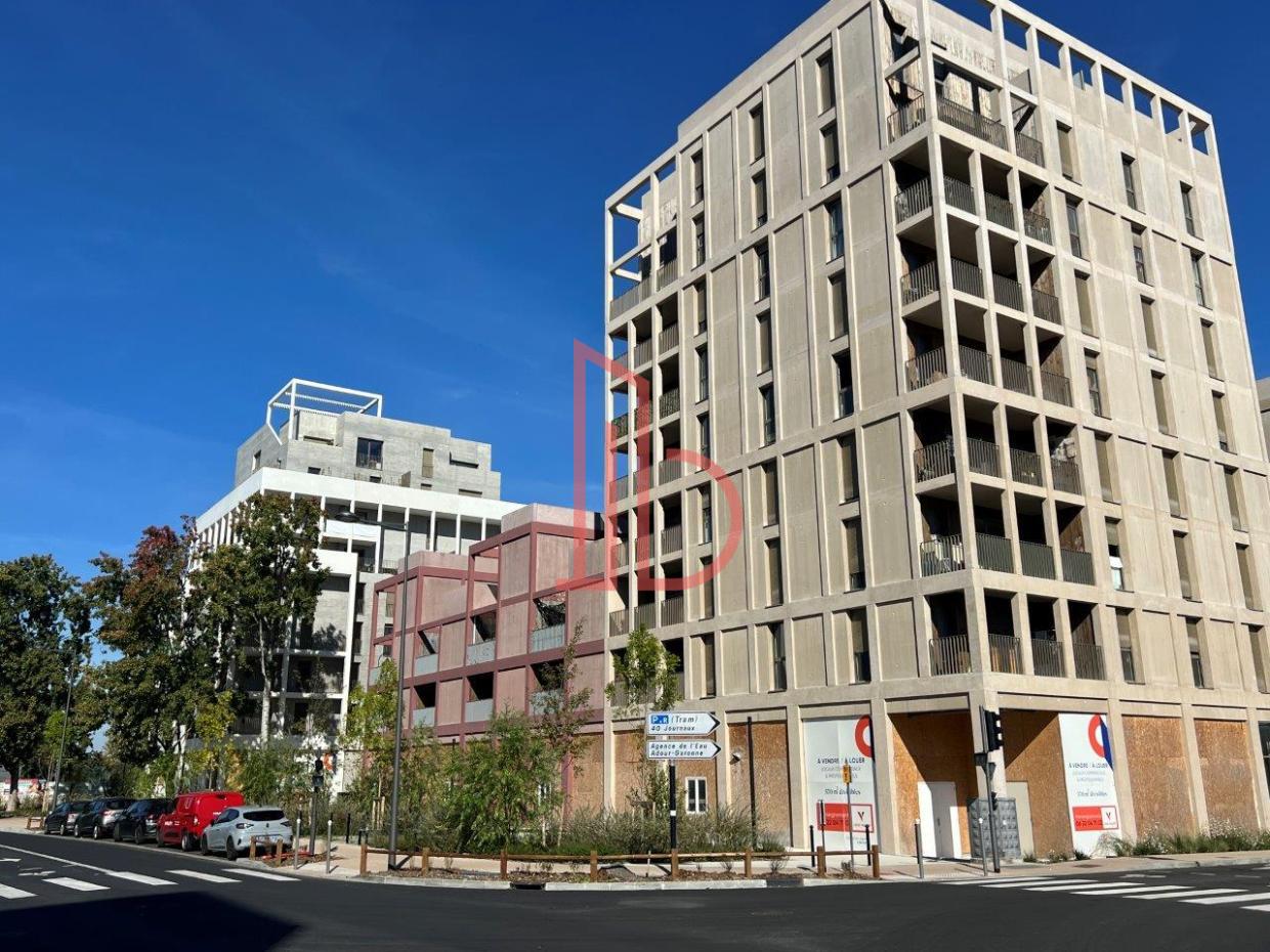 À vendre Bureaux - Bordeaux 33300 - 569.92m²