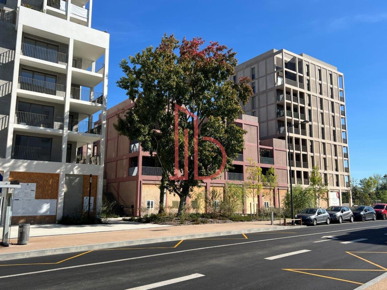 À vendre Bureaux - Bordeaux 33300 - 569.92m²