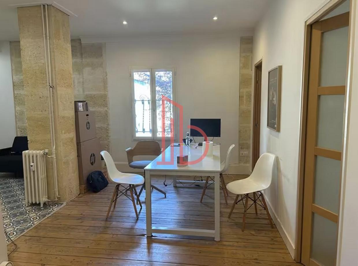 À vendre Bureaux - Bordeaux 33000 - 110m²