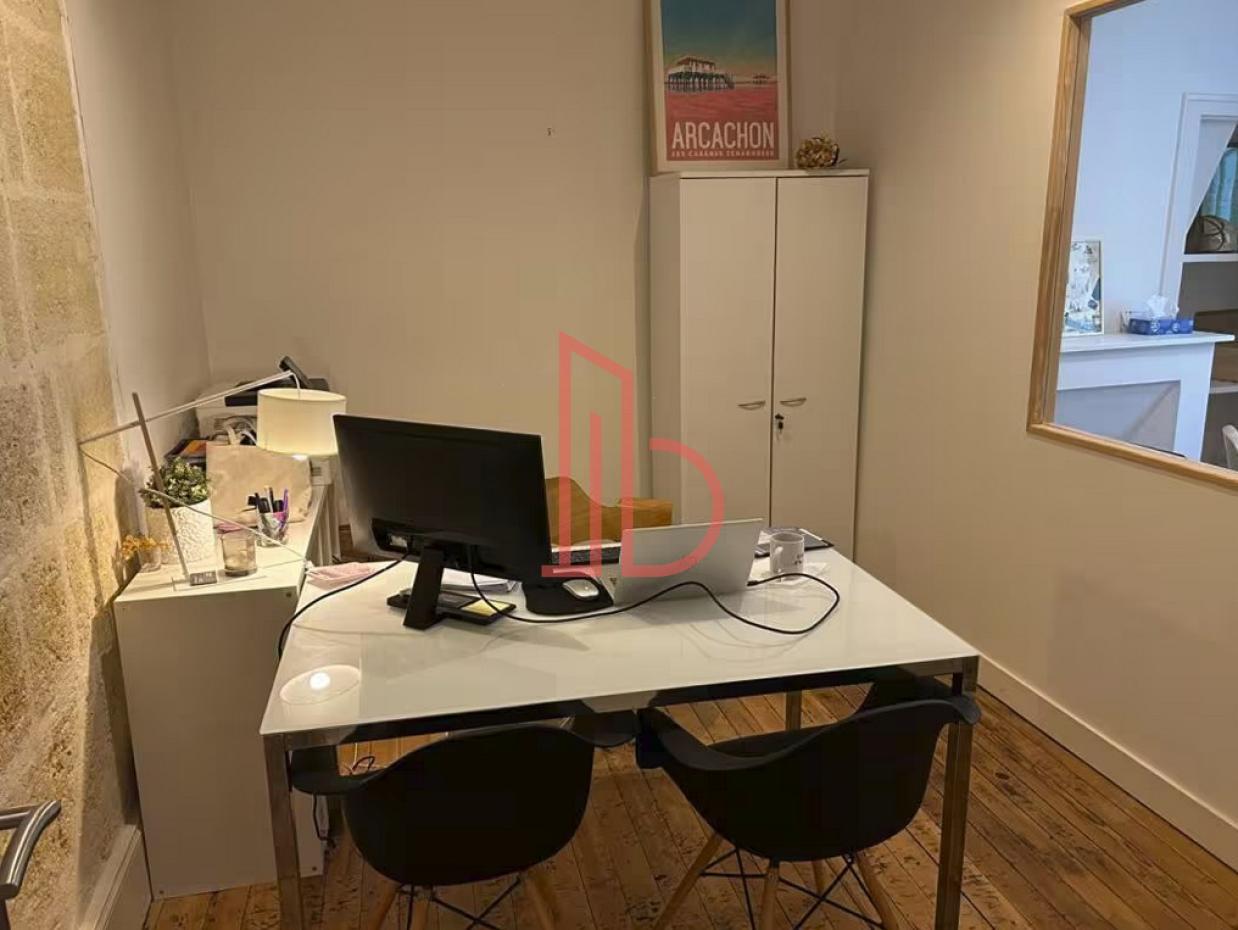 À vendre Bureaux - Bordeaux 33000 - 110m²