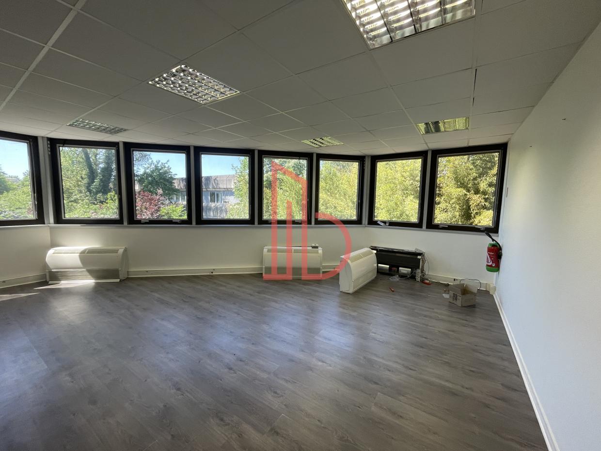 À vendre Bureaux - Bruges 33520 - 139.2m²