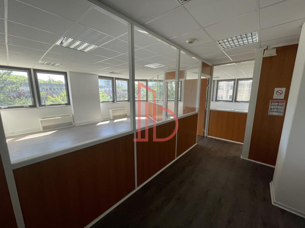 À vendre Bureaux - Bruges 33520 - 139.2m²