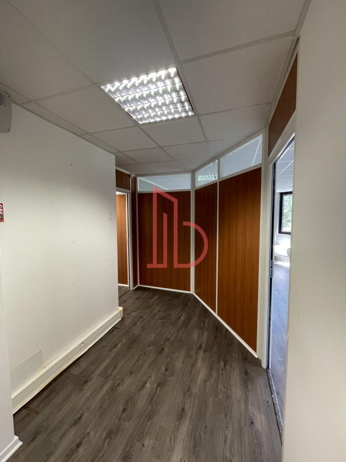 À vendre Bureaux - Bruges 33520 - 139.2m²
