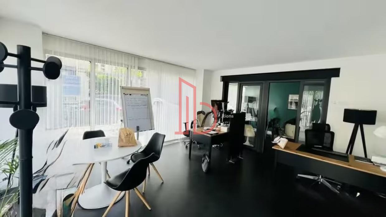 À louer Bureaux - Bordeaux 33000 - 180m²