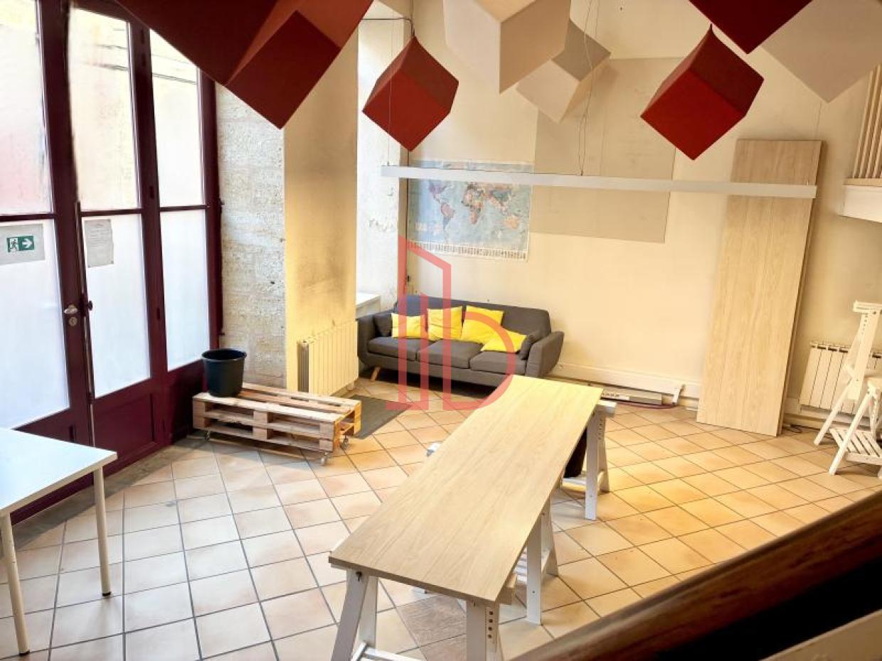 À vendre Bureaux - Bordeaux 33000 - 104m²