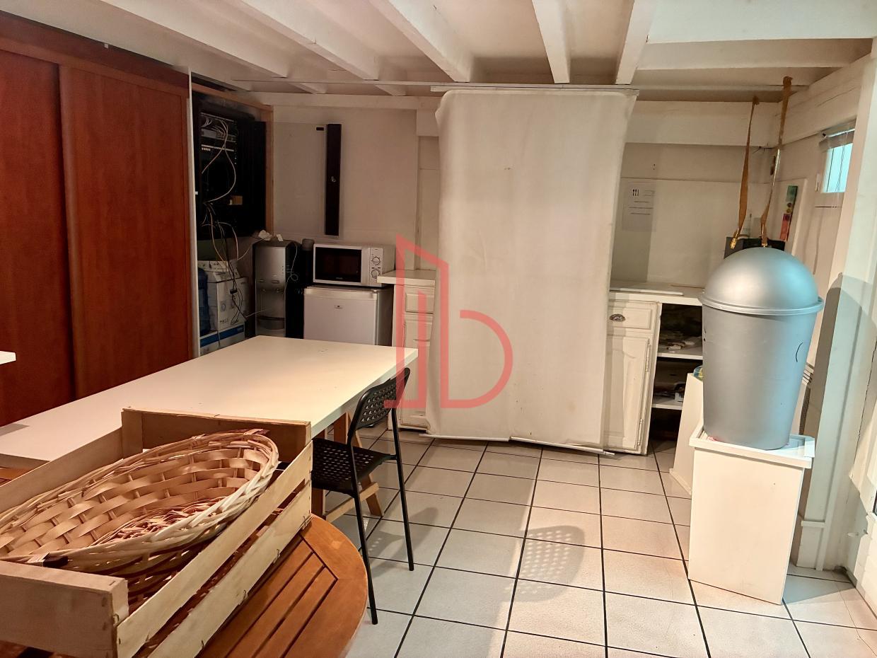 À vendre Bureaux - Bordeaux 33000 - 104m²