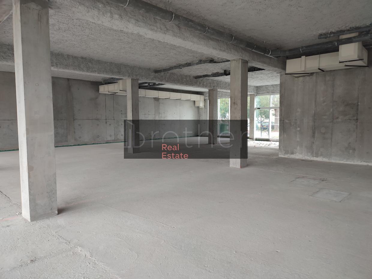 À louer Bureaux - Bordeaux 33300 - 855m²