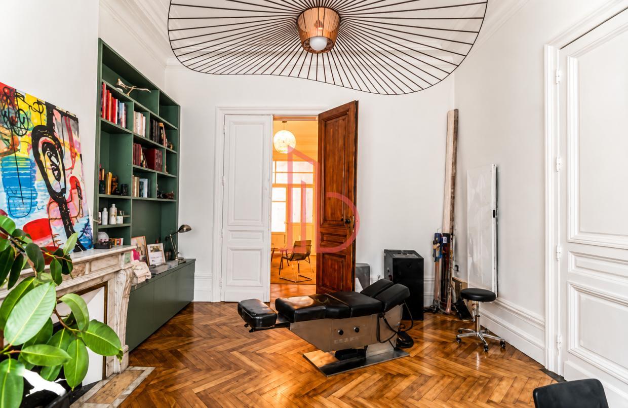 À vendre Bureaux - Bordeaux 33000 - 69m²