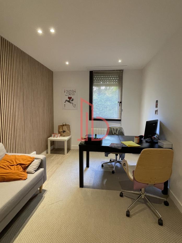 À vendre Bureaux - Bordeaux 33000 - 220m²