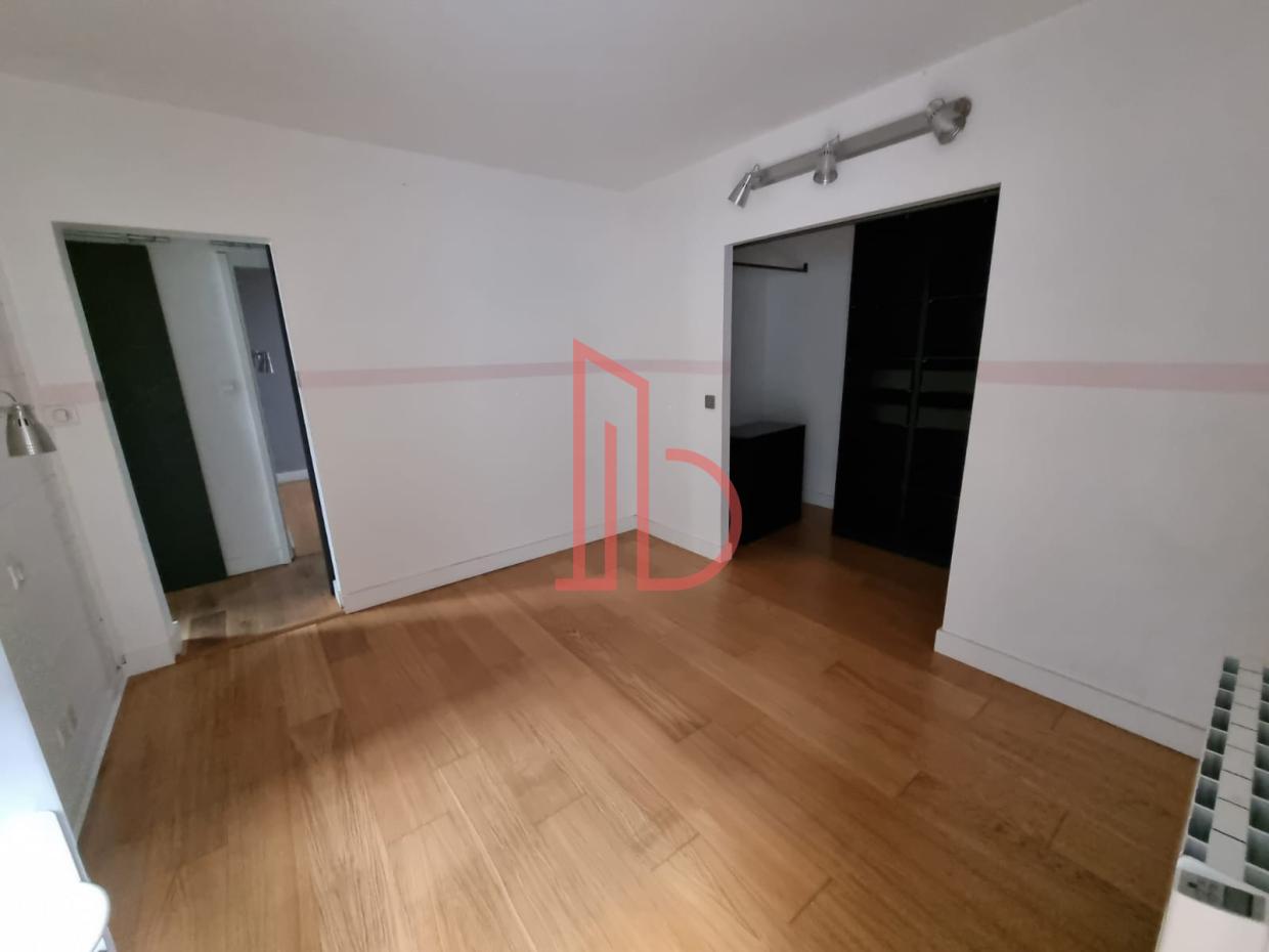 À vendre Bureaux - Bordeaux 33300 - 108.8m²