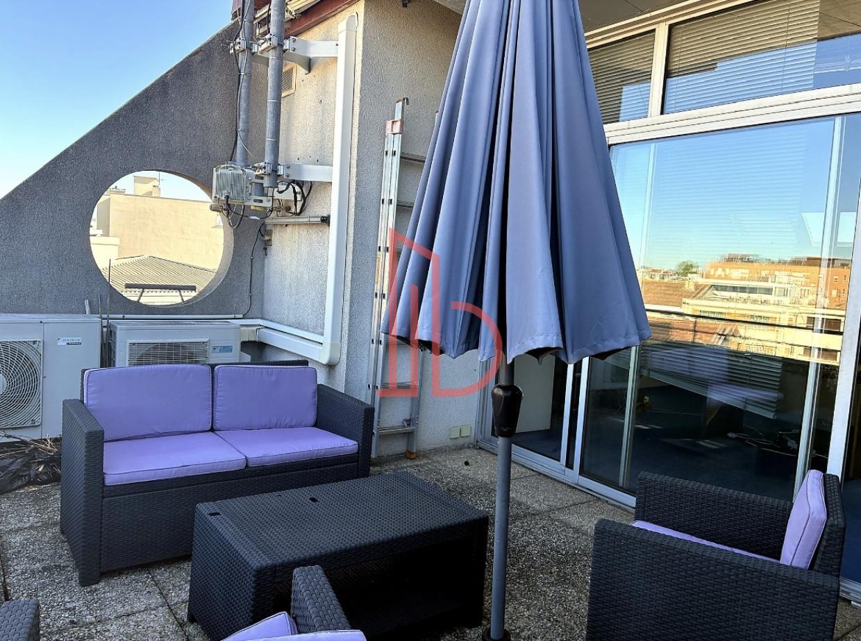 À louer Bureaux - Bordeaux 33200 - 85m²