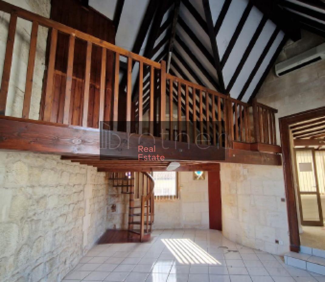 À louer Bureaux - Bordeaux 33000 - 121.1m²