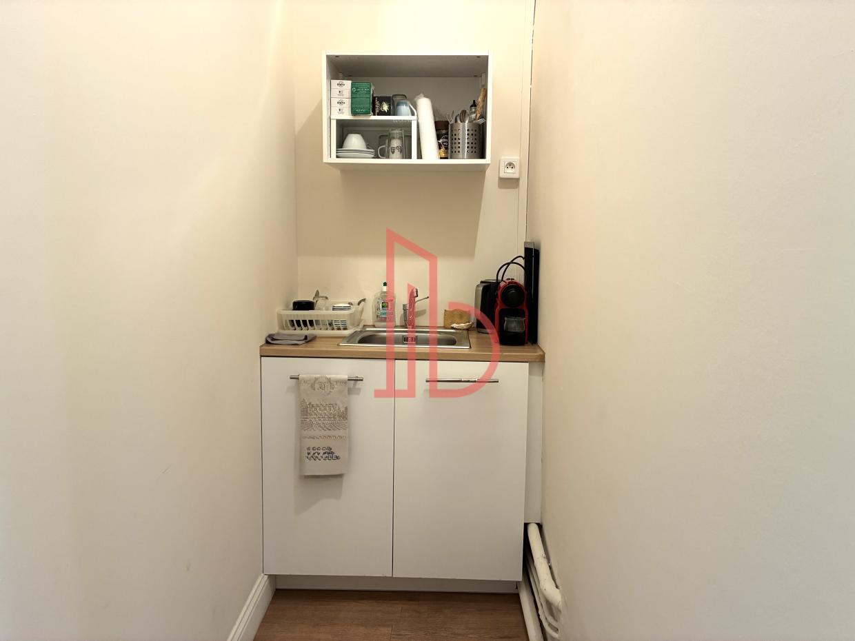 À louer Bureaux - Bordeaux 33000 - 103.55m²