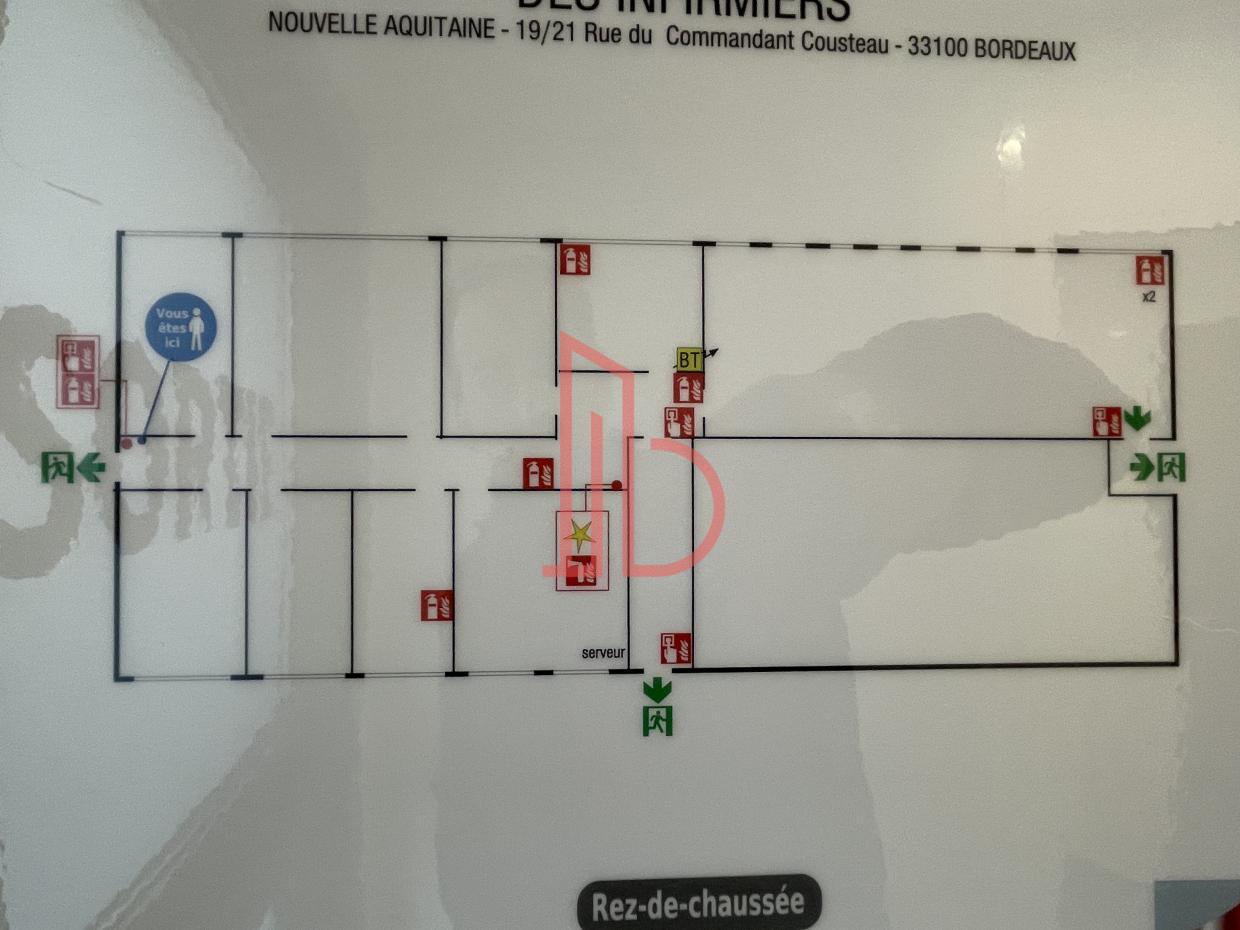 À louer Bureaux - Bordeaux 33100 - 550m²