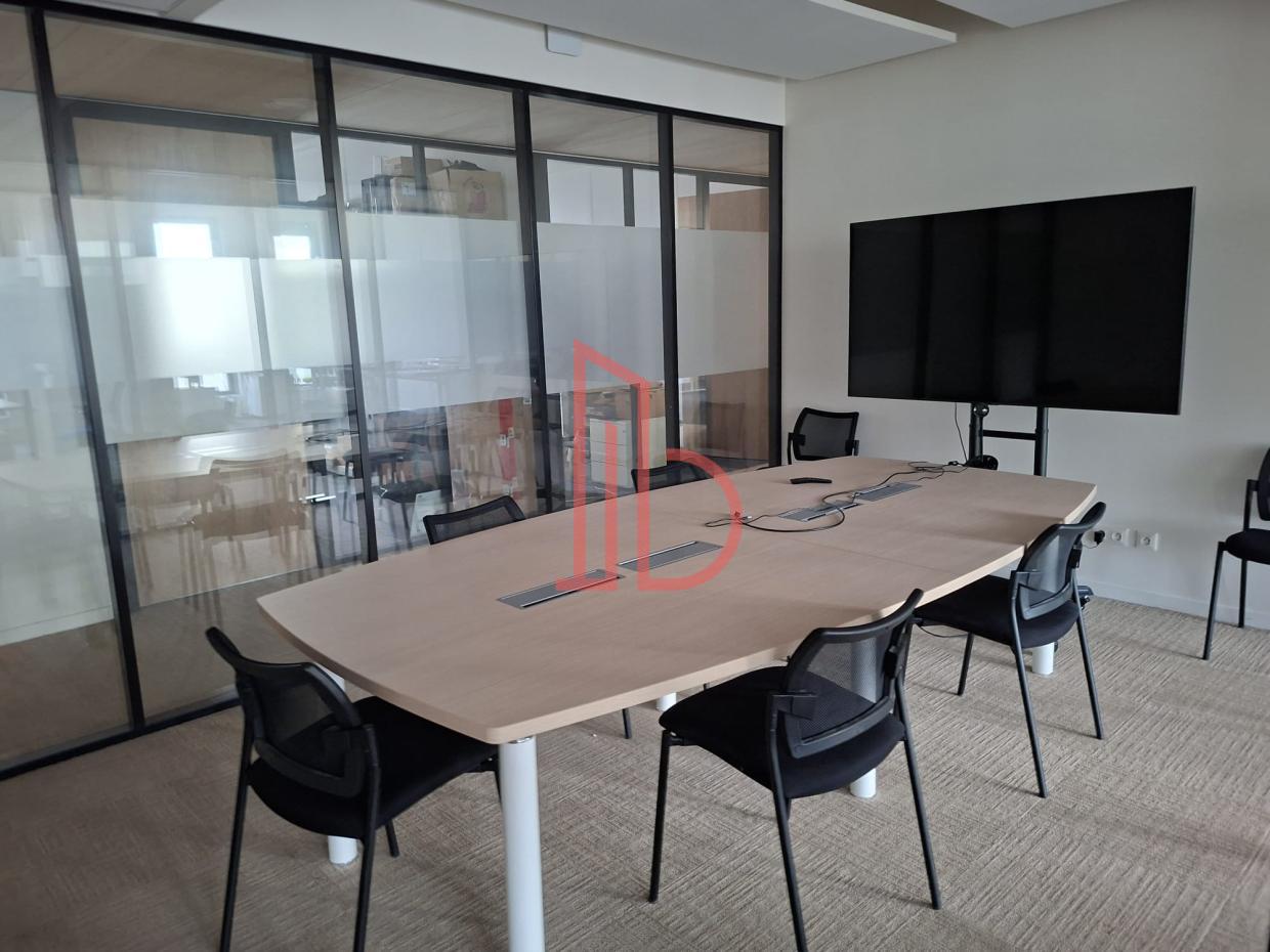 À louer Bureaux - Bègles 33130 - 666m²