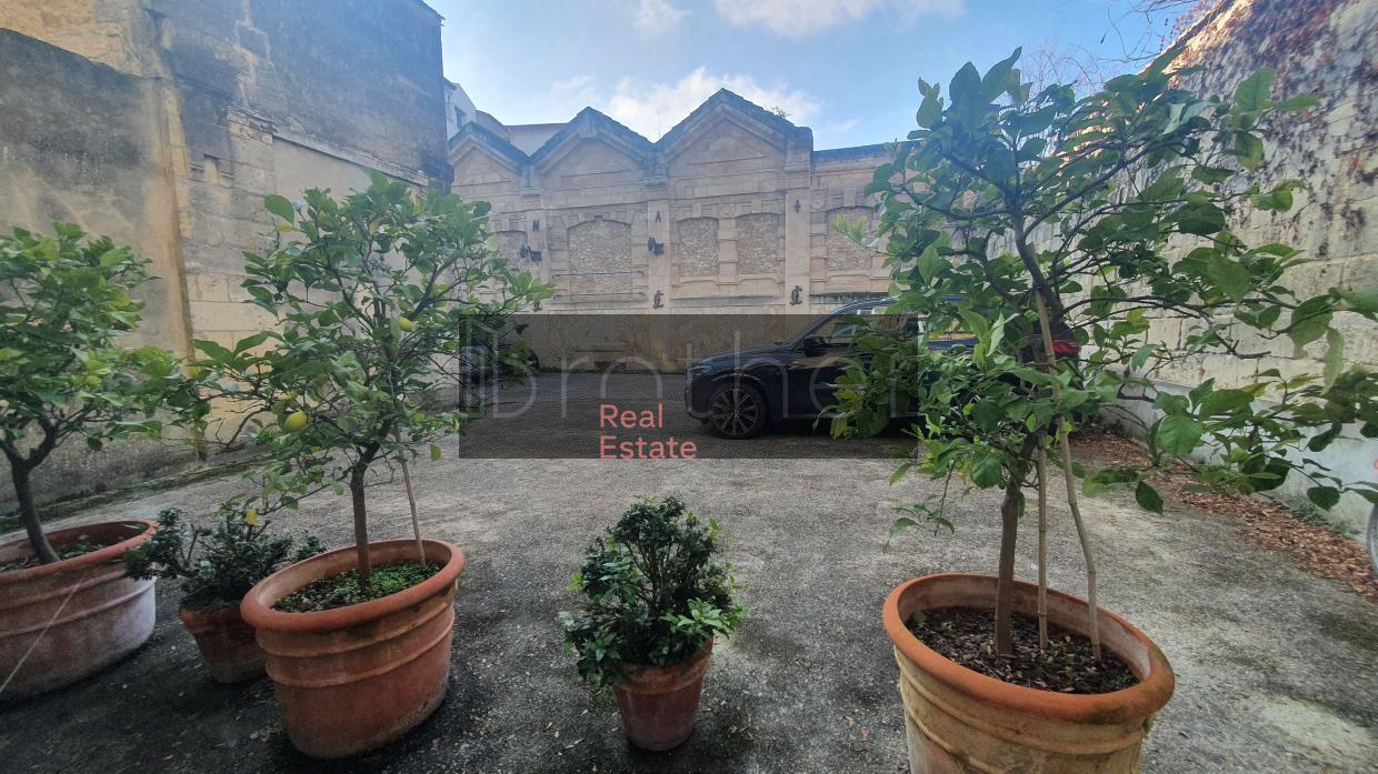 À vendre Bureaux - Bordeaux 33000 - 700m²