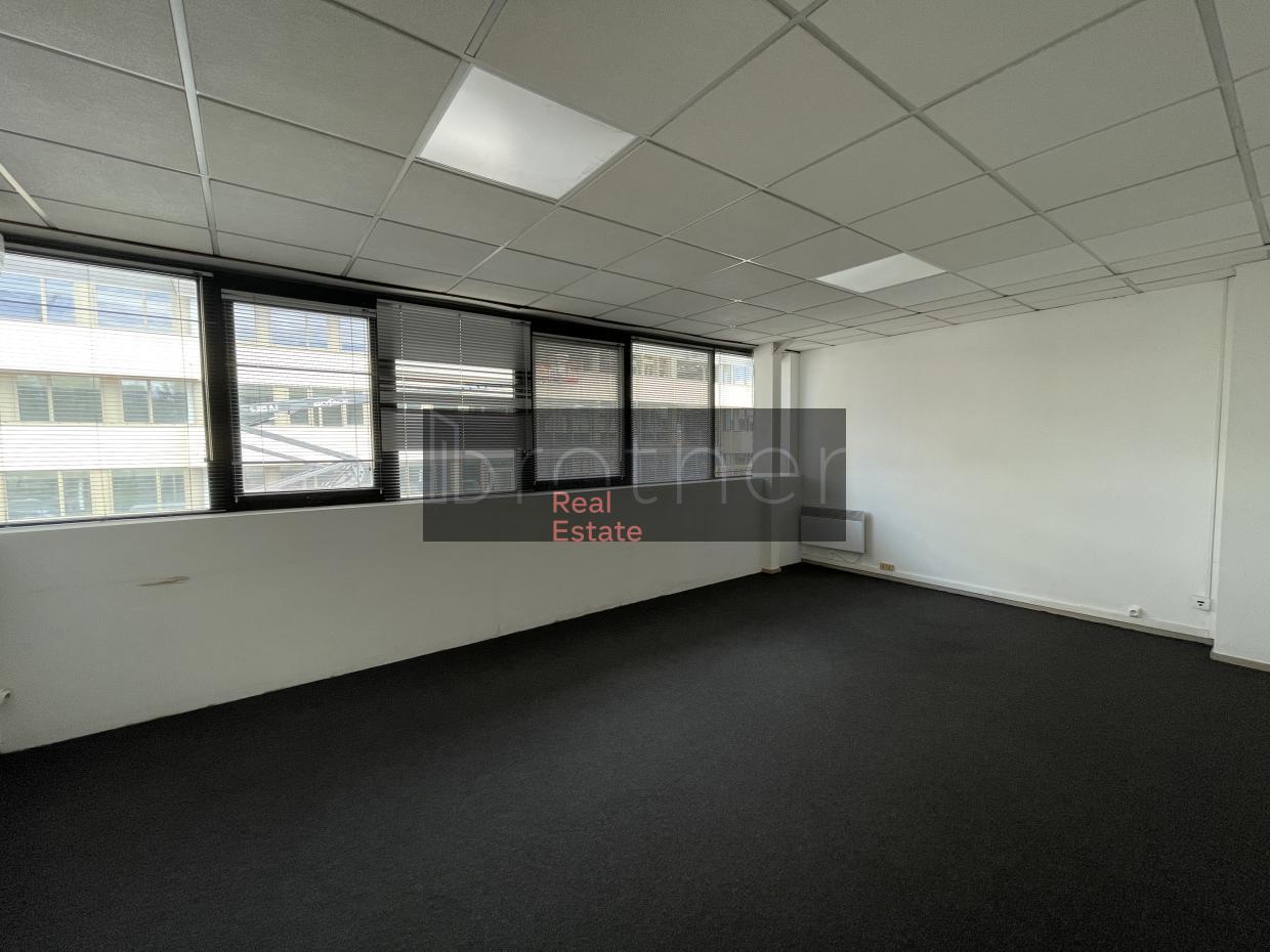 À louer Bureaux - Mérignac 33700 - 520m²