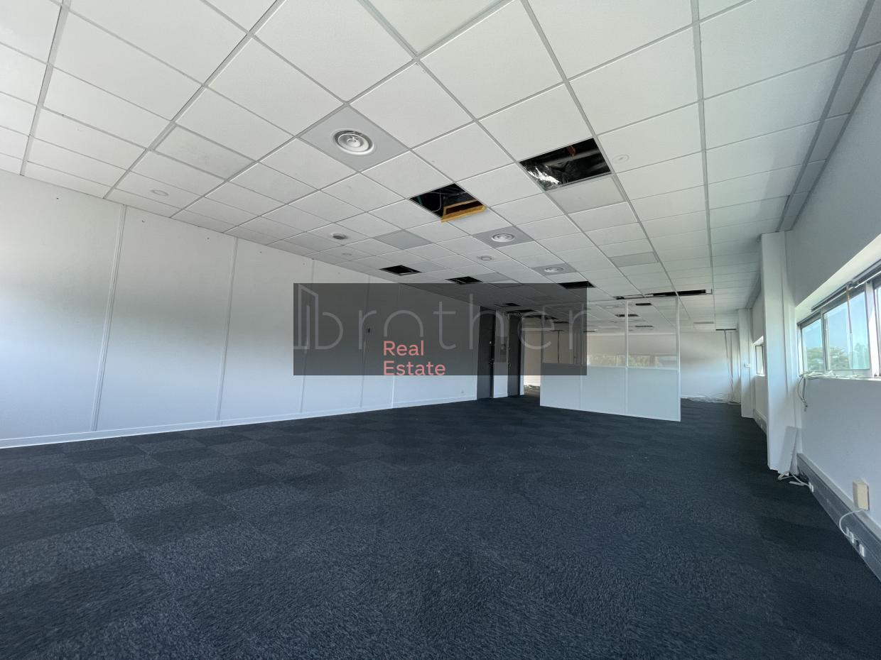 À vendre Bureaux - Bordeaux 33300 - 149.2m²