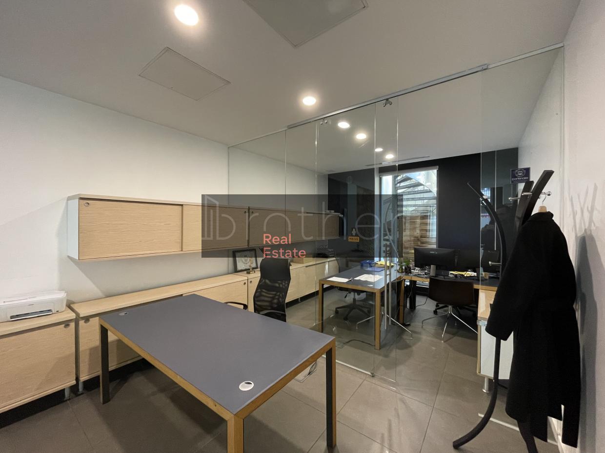 À louer Bureaux - Bordeaux 33000 - 310m²