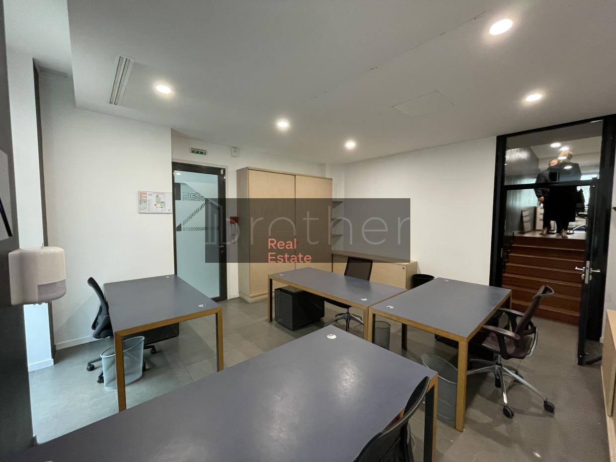 À louer Bureaux - Bordeaux 33000 - 310m²