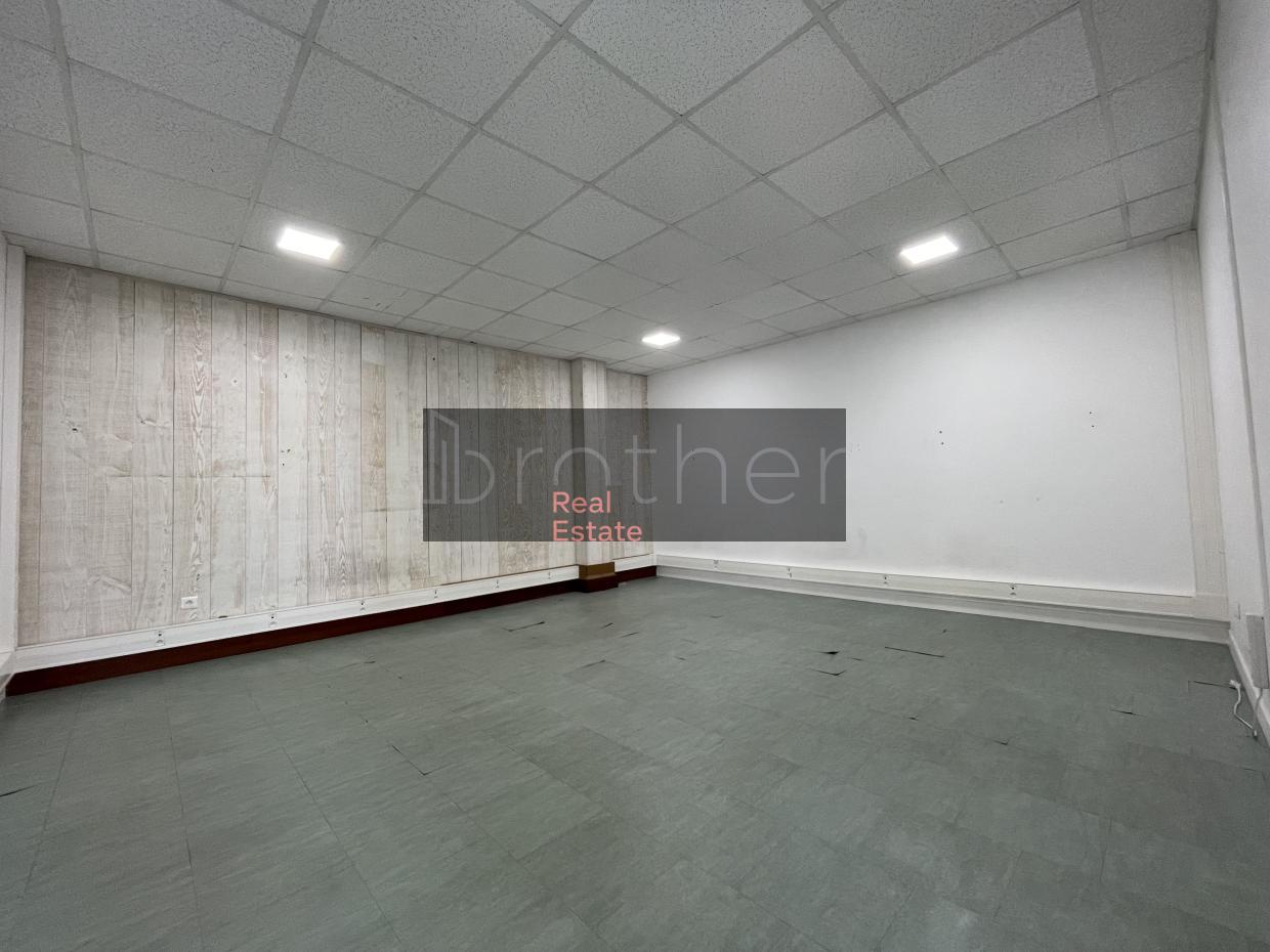 À louer Bureaux - Bordeaux 33300 - 703.34m²