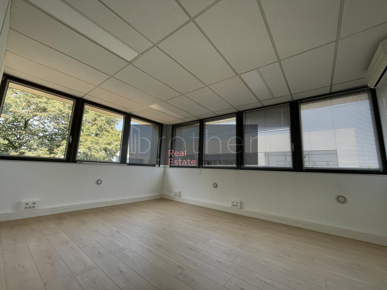 À louer Bureaux - Bordeaux 33300 - 80m²