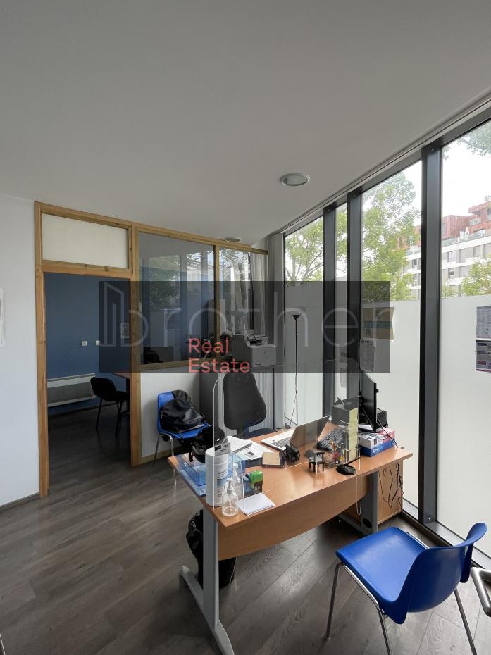 À louer Bureaux - Bordeaux 33100 - 200m²