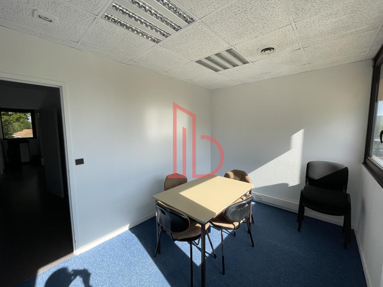 À louer Bureaux - Mérignac 33700 - 285m²