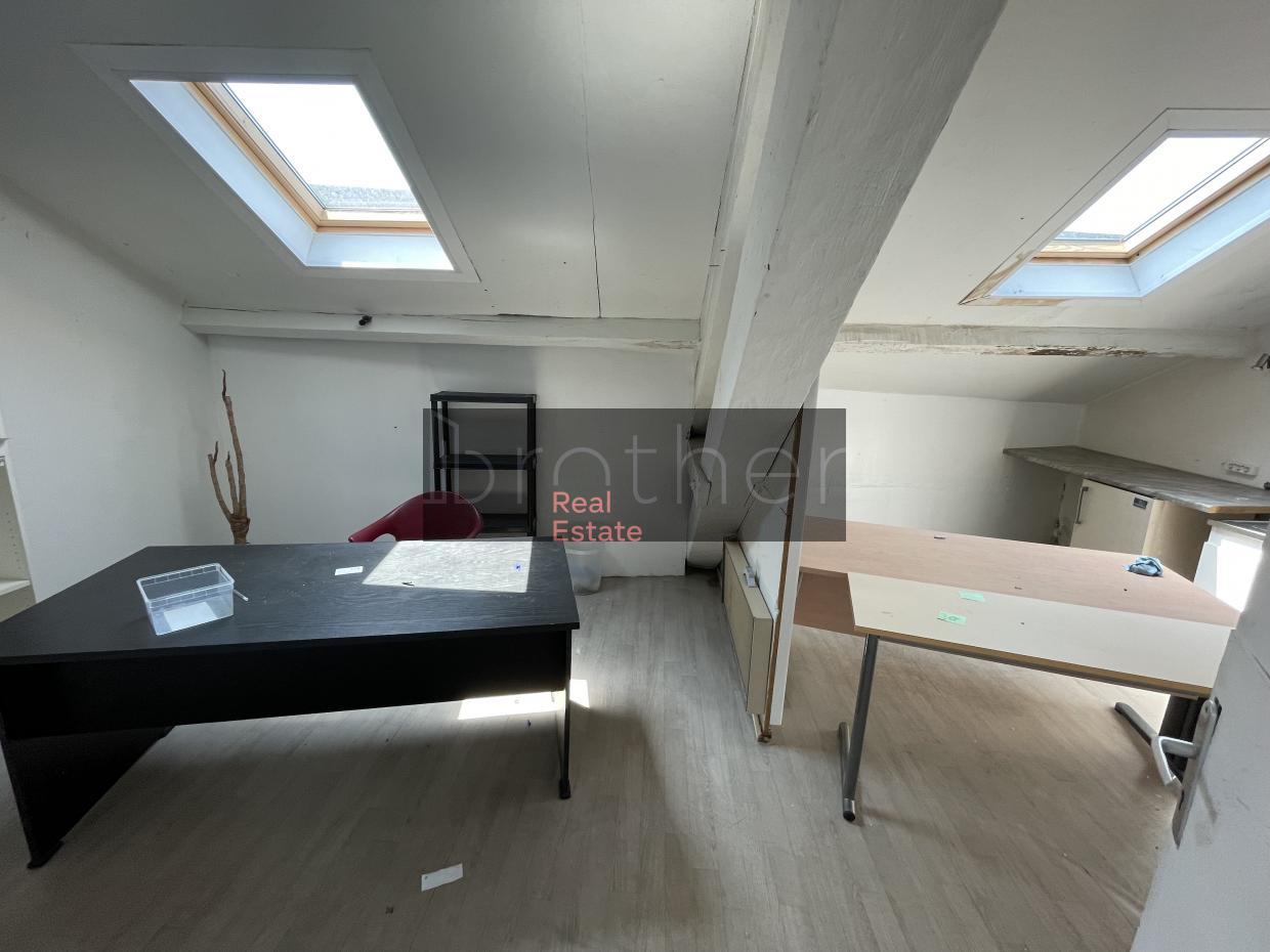 À louer Bureaux - Bordeaux 33300 - 426.84m²