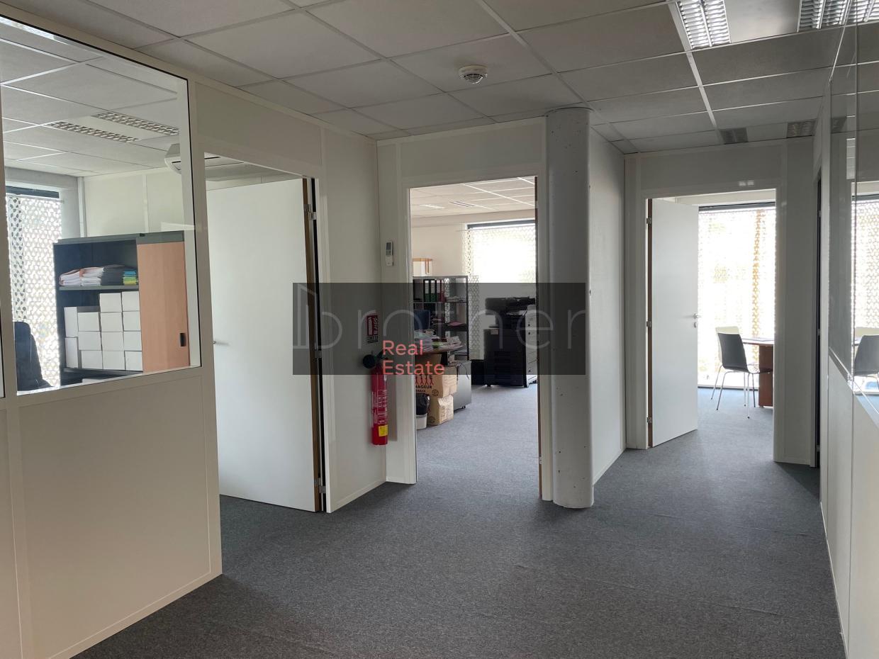 À louer Bureaux - Lormont 33310 - 238m²