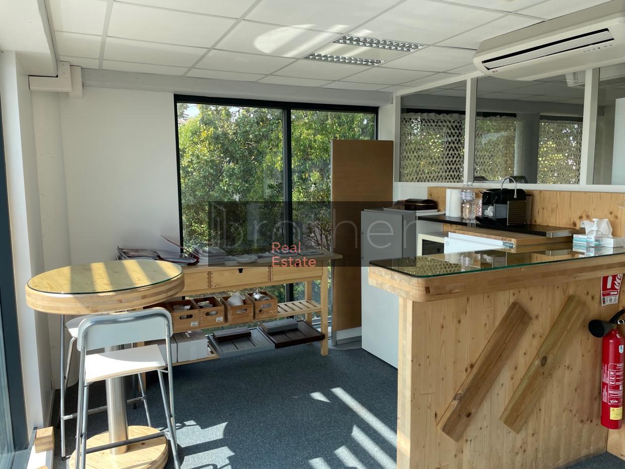 À louer Bureaux - Lormont 33310 - 238m²