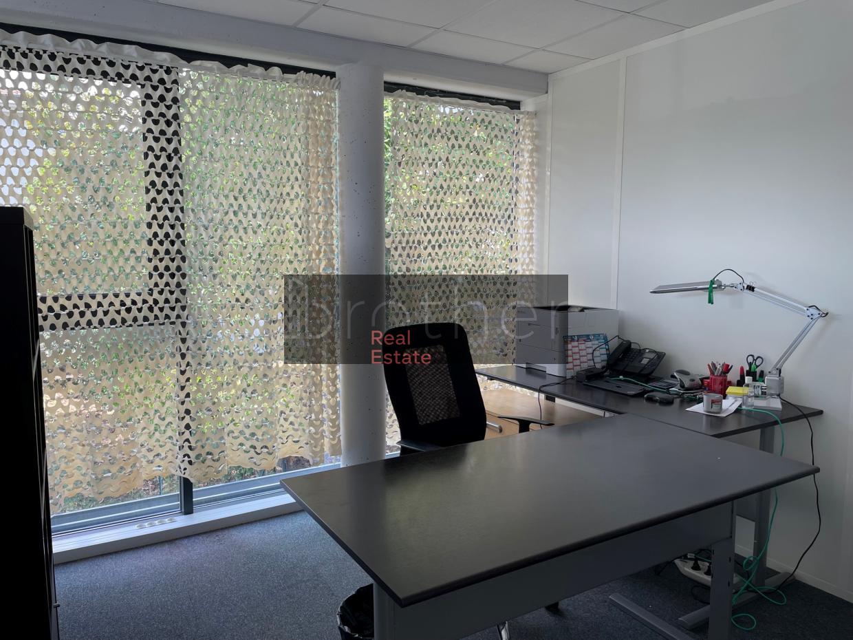 À louer Bureaux - Lormont 33310 - 238m²