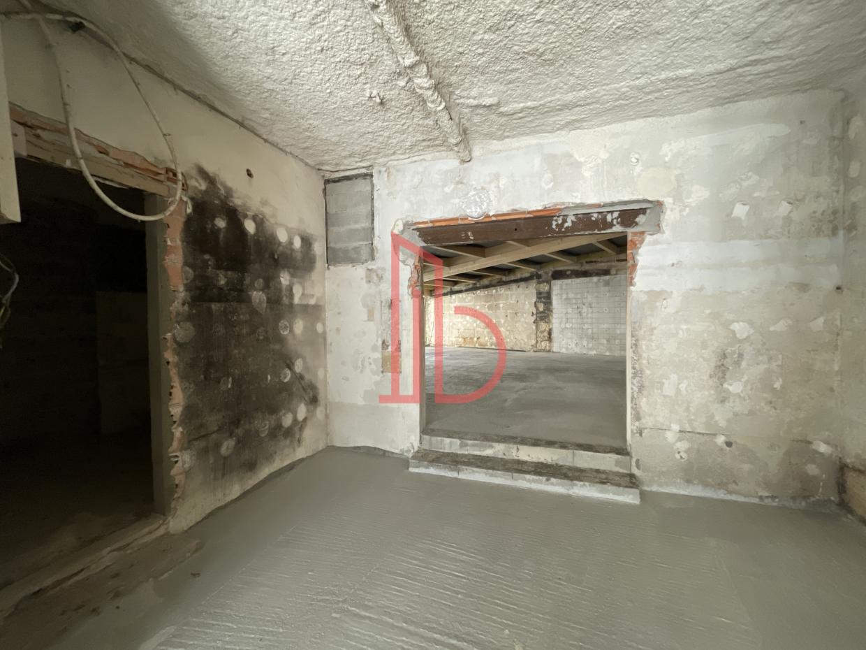 À louer Bureaux - Bordeaux 33800 - 240m²