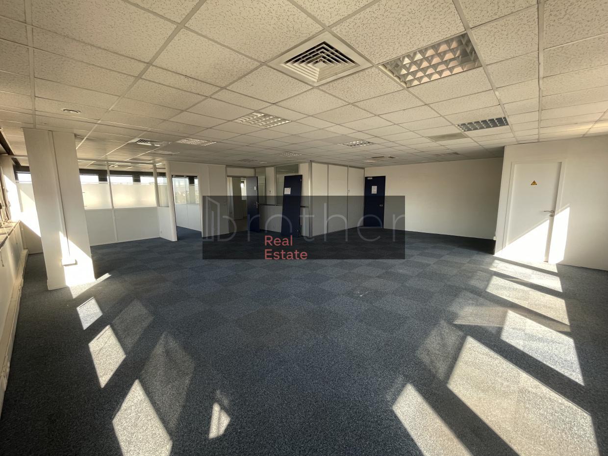 À louer Bureaux - Bordeaux 33000 - 660m²
