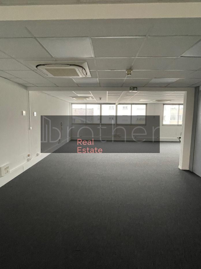 À louer Bureaux - Bordeaux 33000 - 635.07m²
