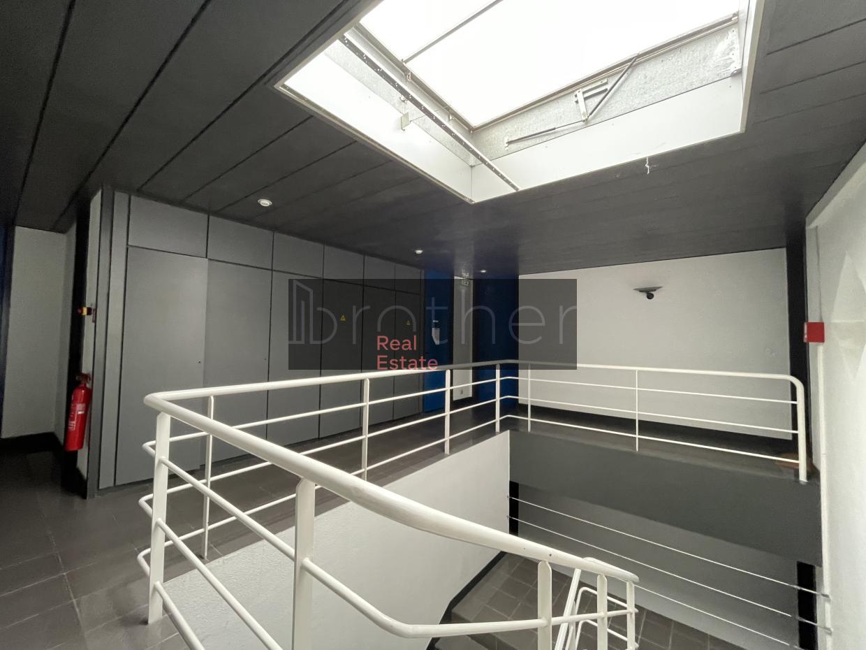 À louer Bureaux - Mérignac 33700 - 1204m²