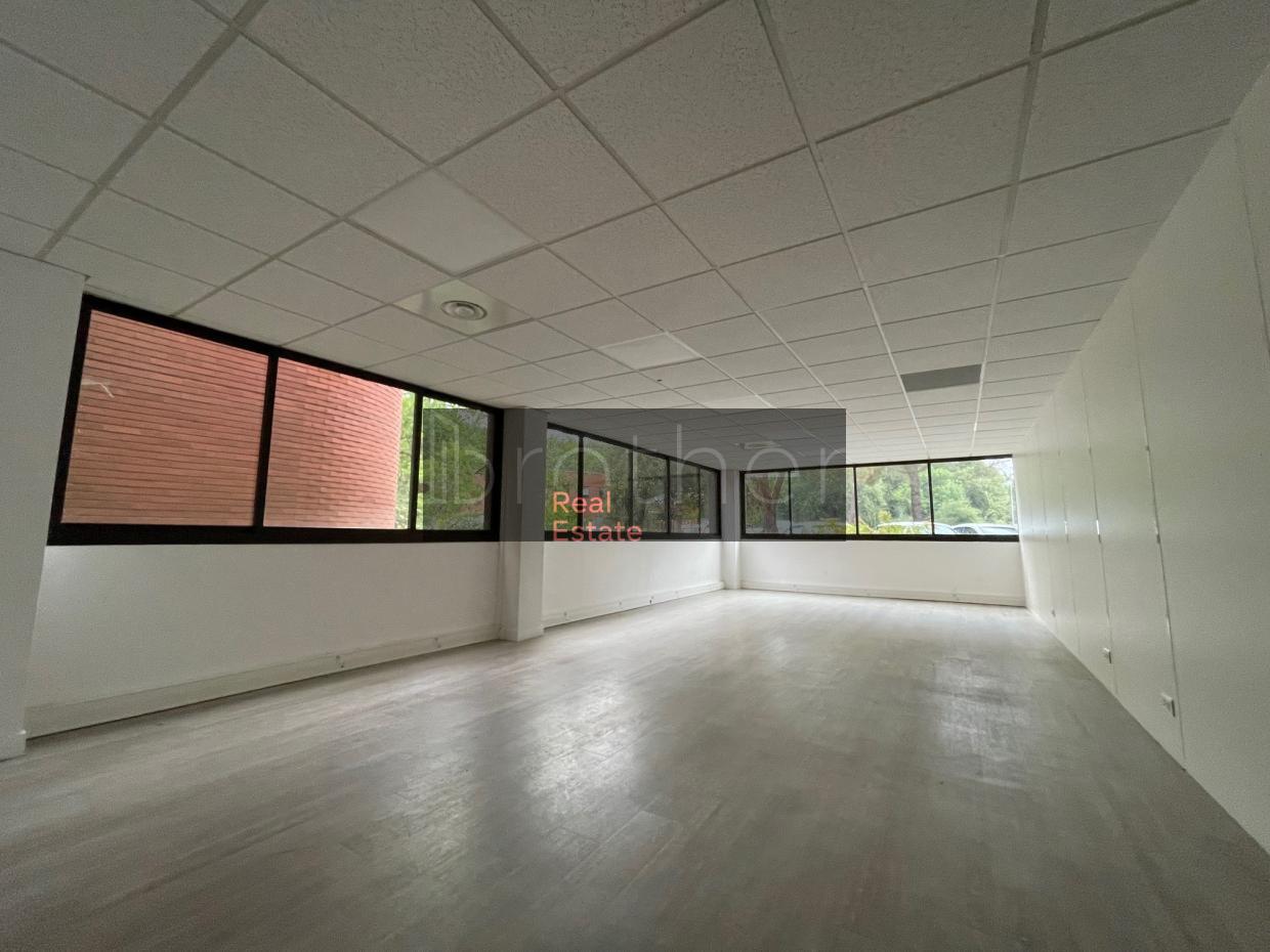 À louer Bureaux - Mérignac 33700 - 1204m²