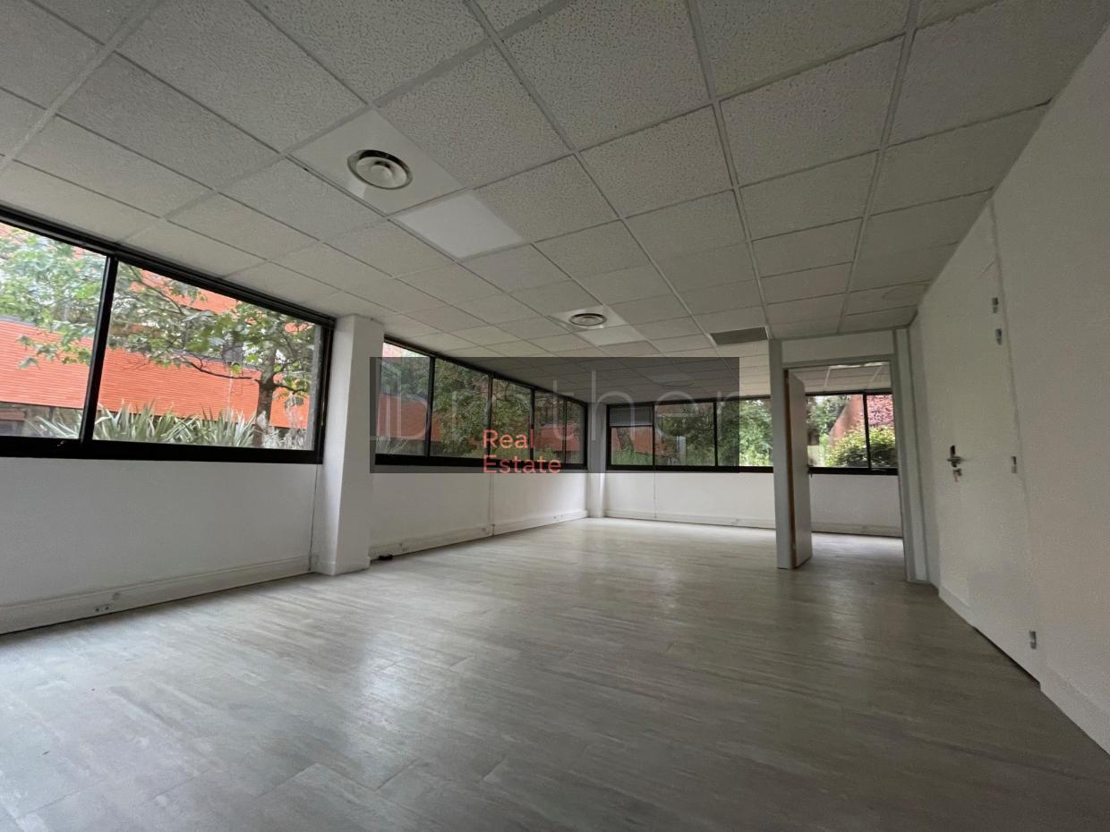 À louer Bureaux - Mérignac 33700 - 1204m²