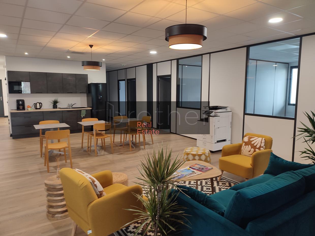 À louer Bureaux - Mérignac 33700 - m²