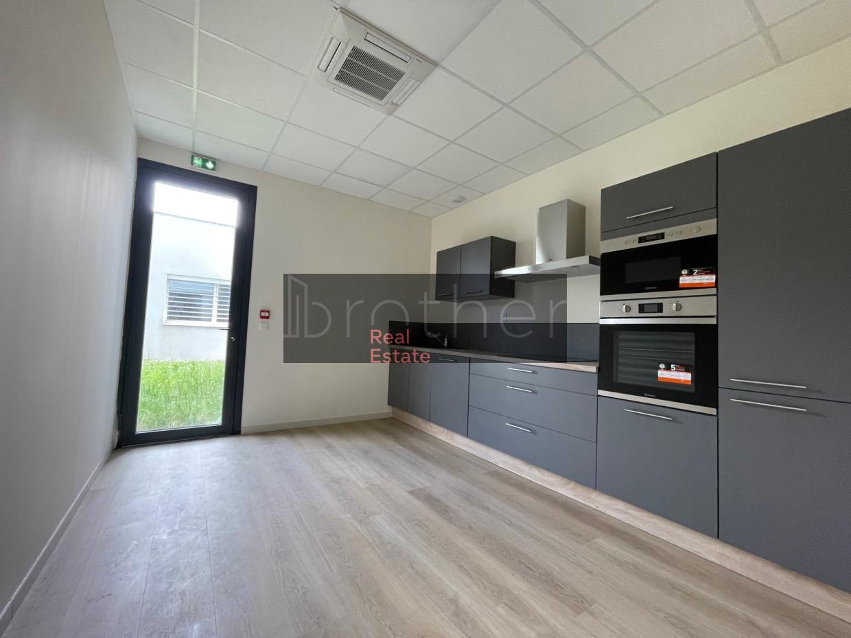 À louer Bureaux - Mérignac 33700 - m²
