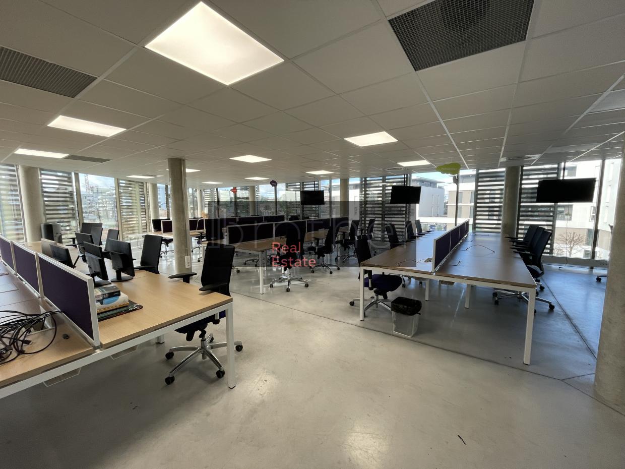 À louer Bureaux - Mérignac 33700 - 1288m²
